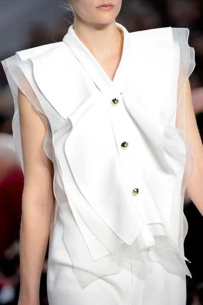 Look 65